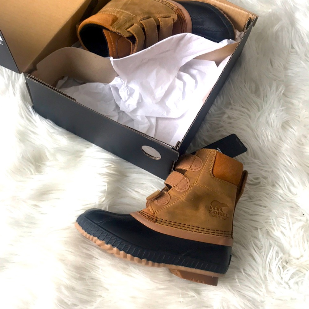 Sorels BRAND NEW size 13 kids